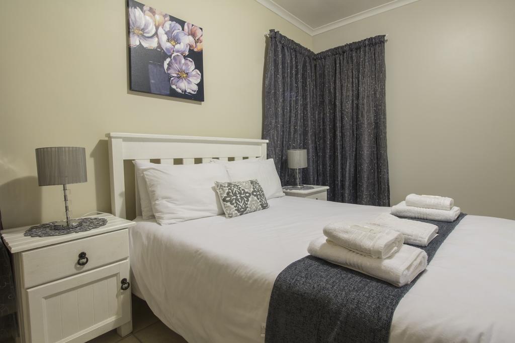 Appartement Madiolyn à Jeffreys Bay Extérieur photo