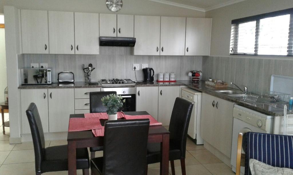 Appartement Madiolyn à Jeffreys Bay Extérieur photo